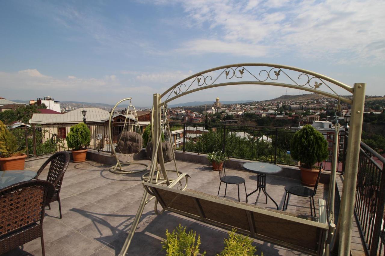 Wine Hills Hotel Tbilisi Buitenkant foto