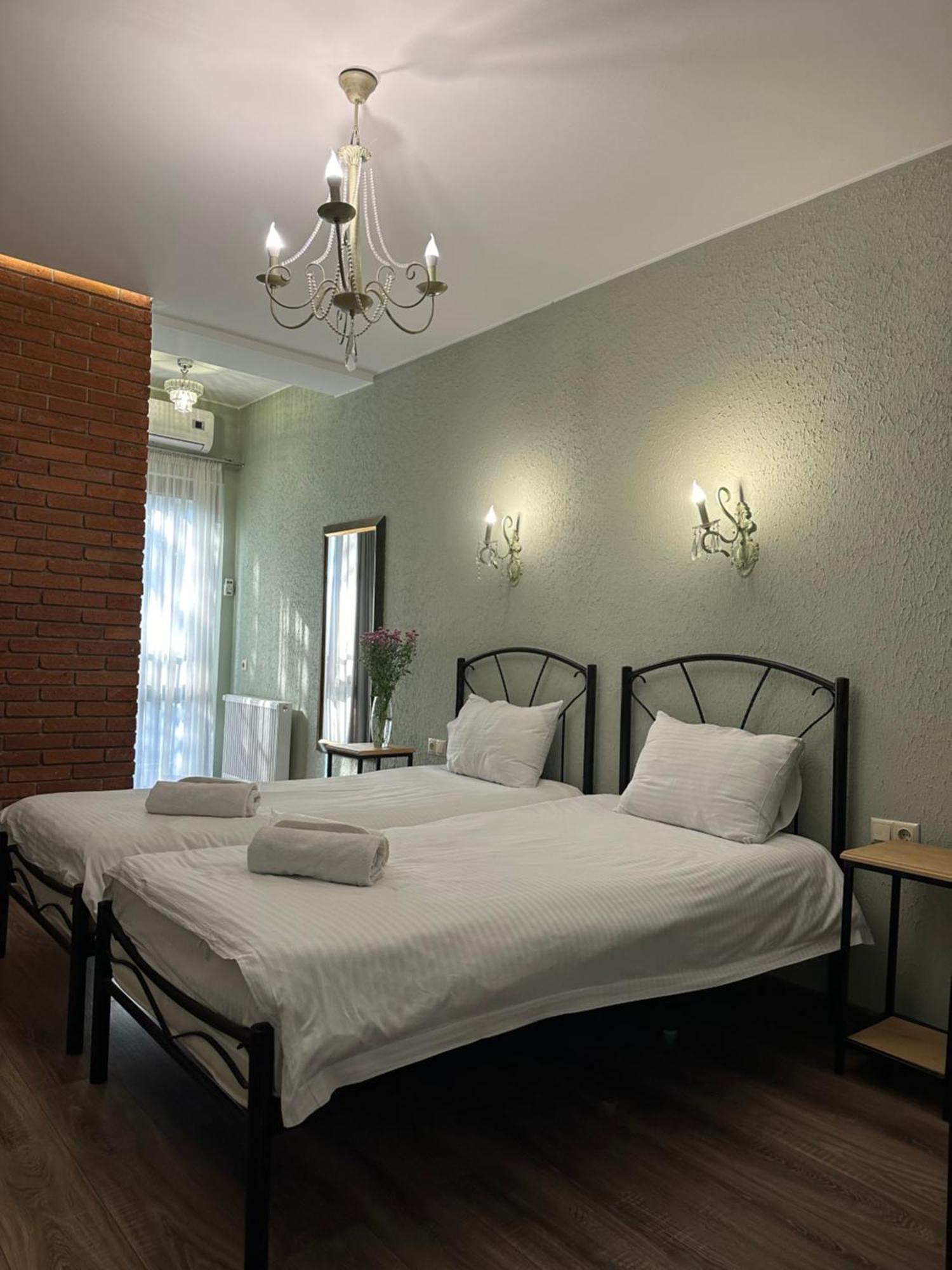 Wine Hills Hotel Tbilisi Buitenkant foto