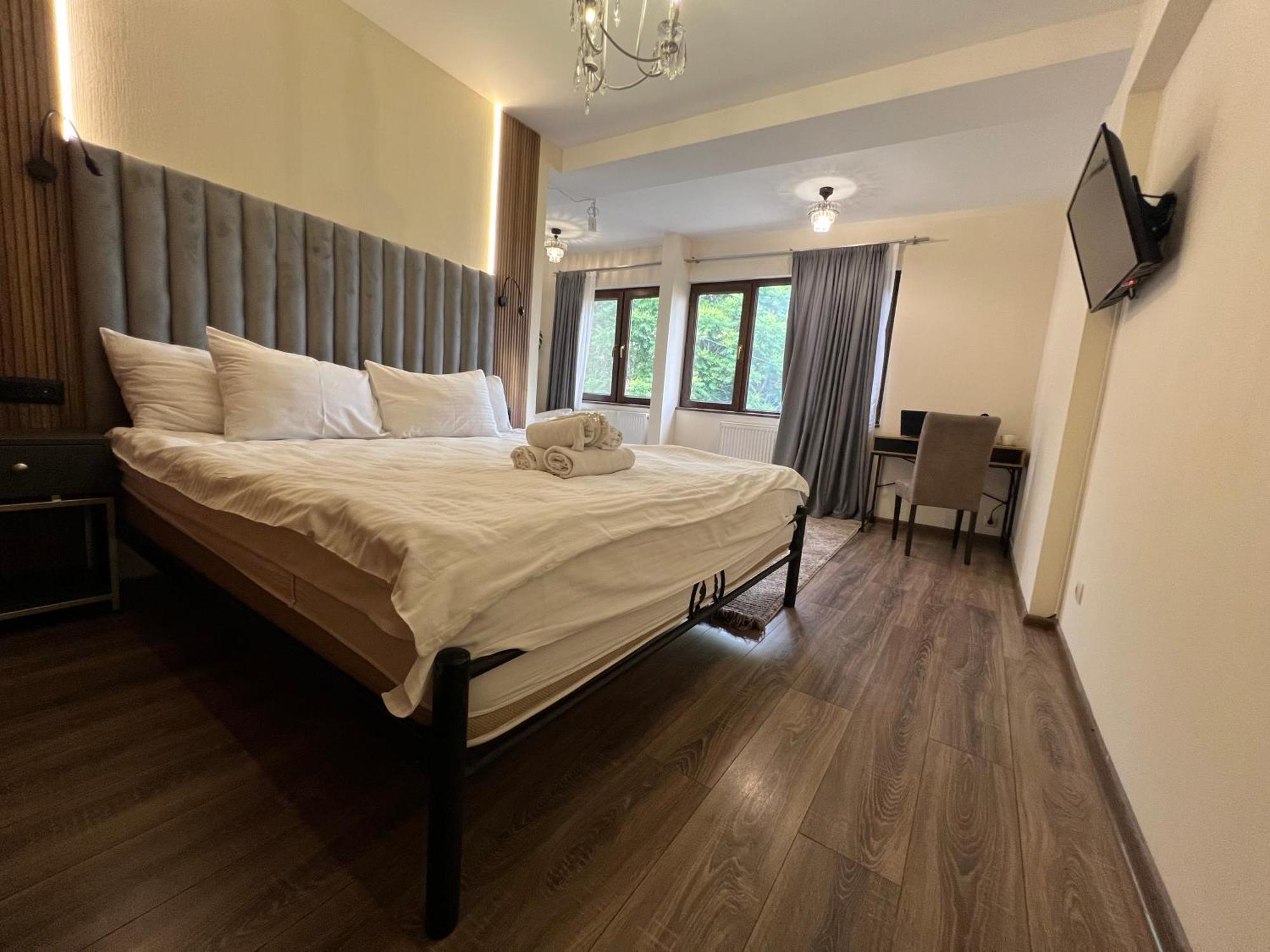 Wine Hills Hotel Tbilisi Buitenkant foto