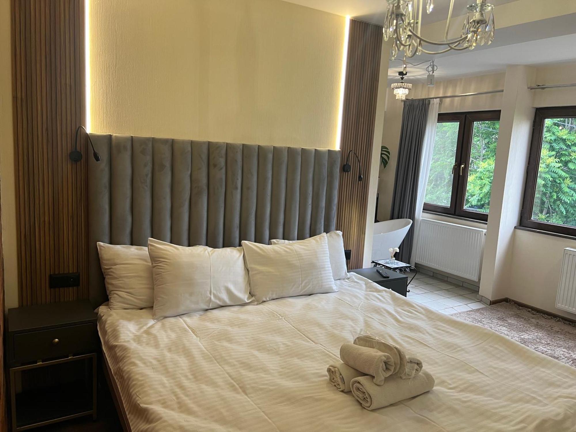 Wine Hills Hotel Tbilisi Kamer foto