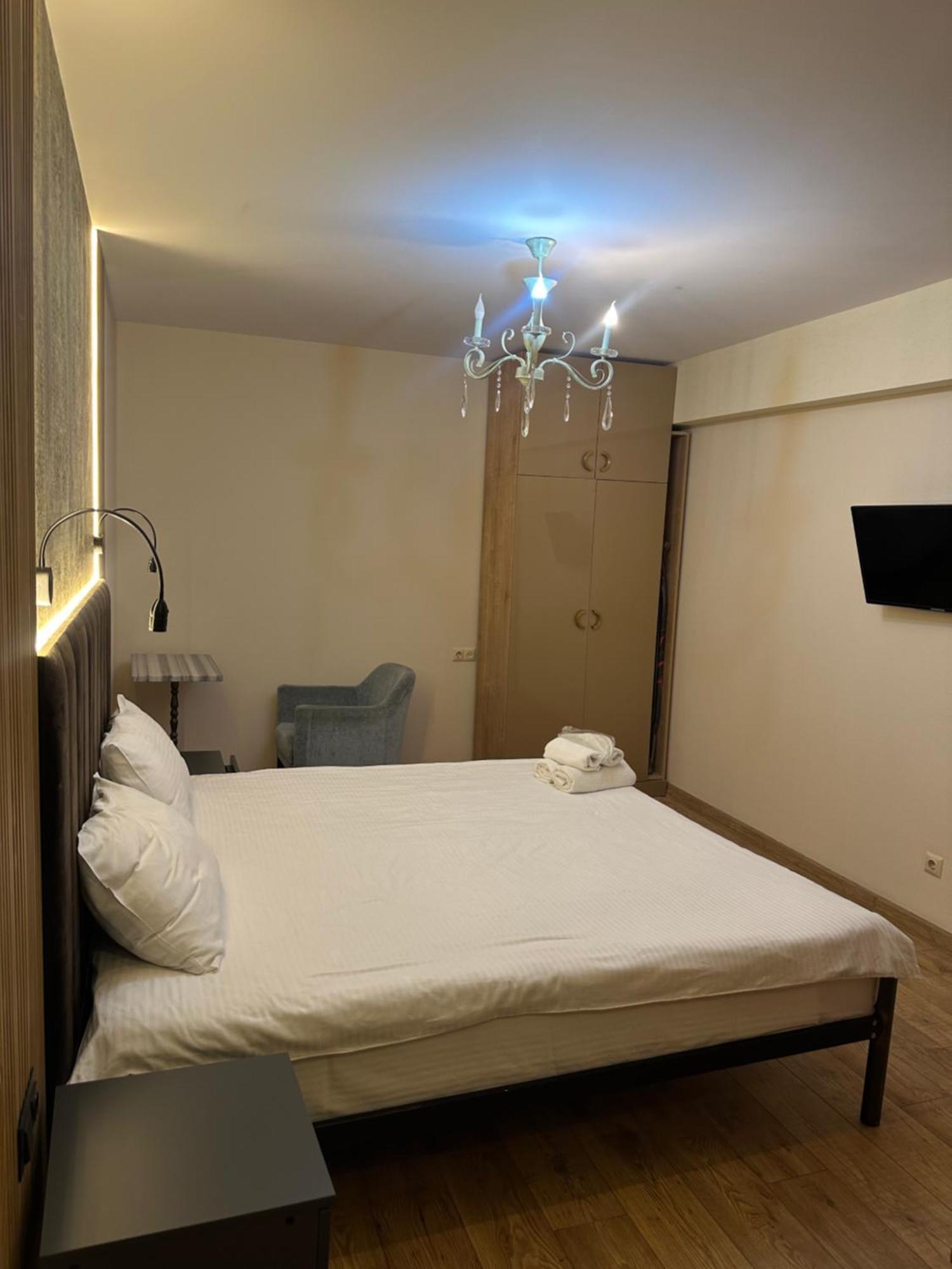 Wine Hills Hotel Tbilisi Buitenkant foto