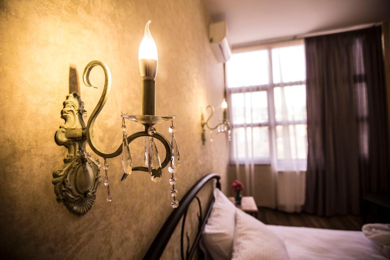 Wine Hills Hotel Tbilisi Buitenkant foto