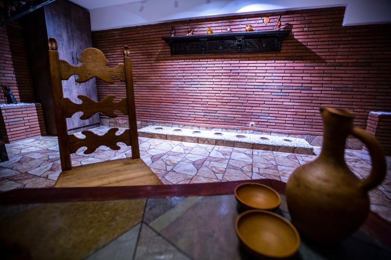 Wine Hills Hotel Tbilisi Buitenkant foto